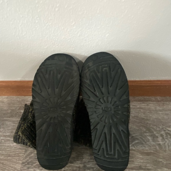 Ugg Cardy boots - Picture 2 of 7